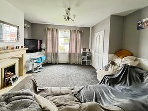 Lounge- click for photo gallery